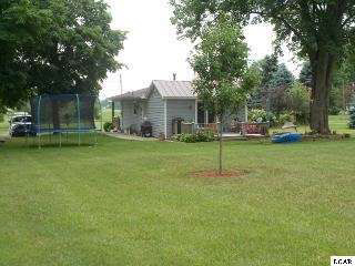 2250 Laberdee Road Adrian, MI 49221 - Photo 20 of 24 20412814-19.JPG