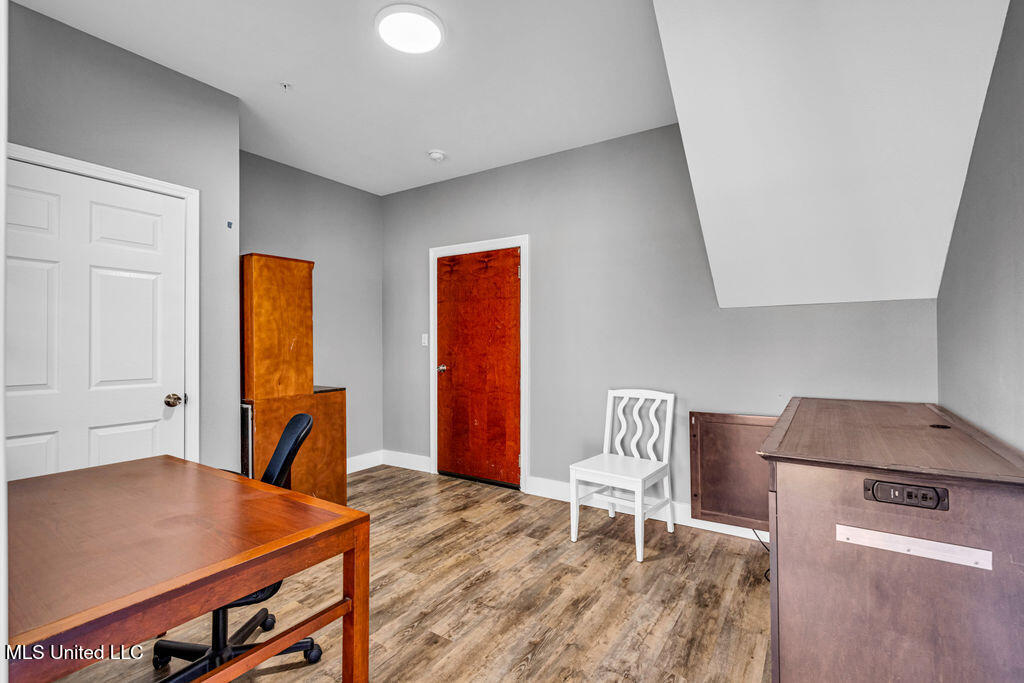 112 East Orchard Loop, Unit 112 D'Iberville, MS 39540 - Photo 18 of 20 112OrchardLoop-25