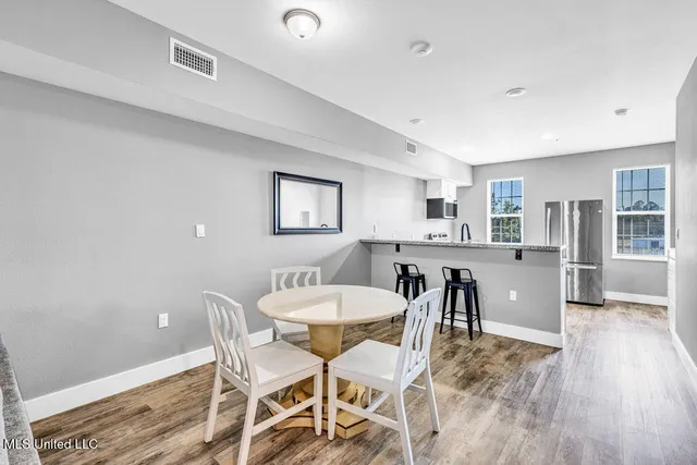 $2,970 | 112 East Orchard Loop, Unit 112, D'Iberville, MS 39540