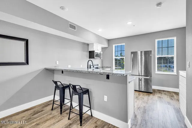 $2,970 | 112 East Orchard Loop, Unit 112, D'Iberville, MS 39540