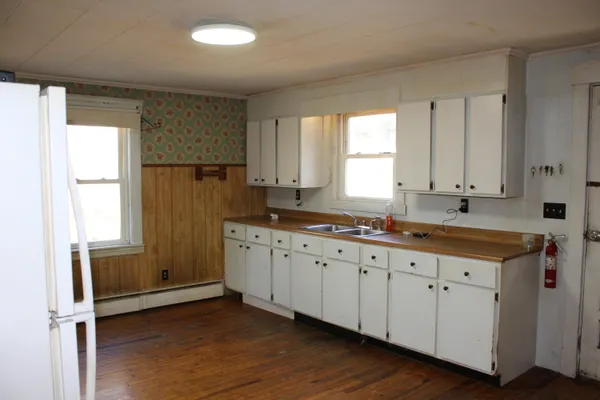 $225,000 | 247 South Belfast Avenue, Augusta, ME 04330