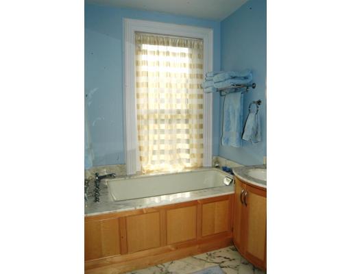 68 West Rutland Square Boston, MA 02118 - Photo 12 of 14