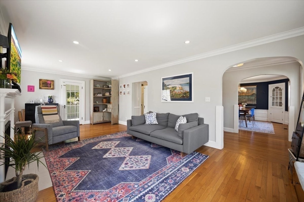 12 Cuthbert Road Boston, MA 02132 - Photo 9 of 33 Gallery Image 9