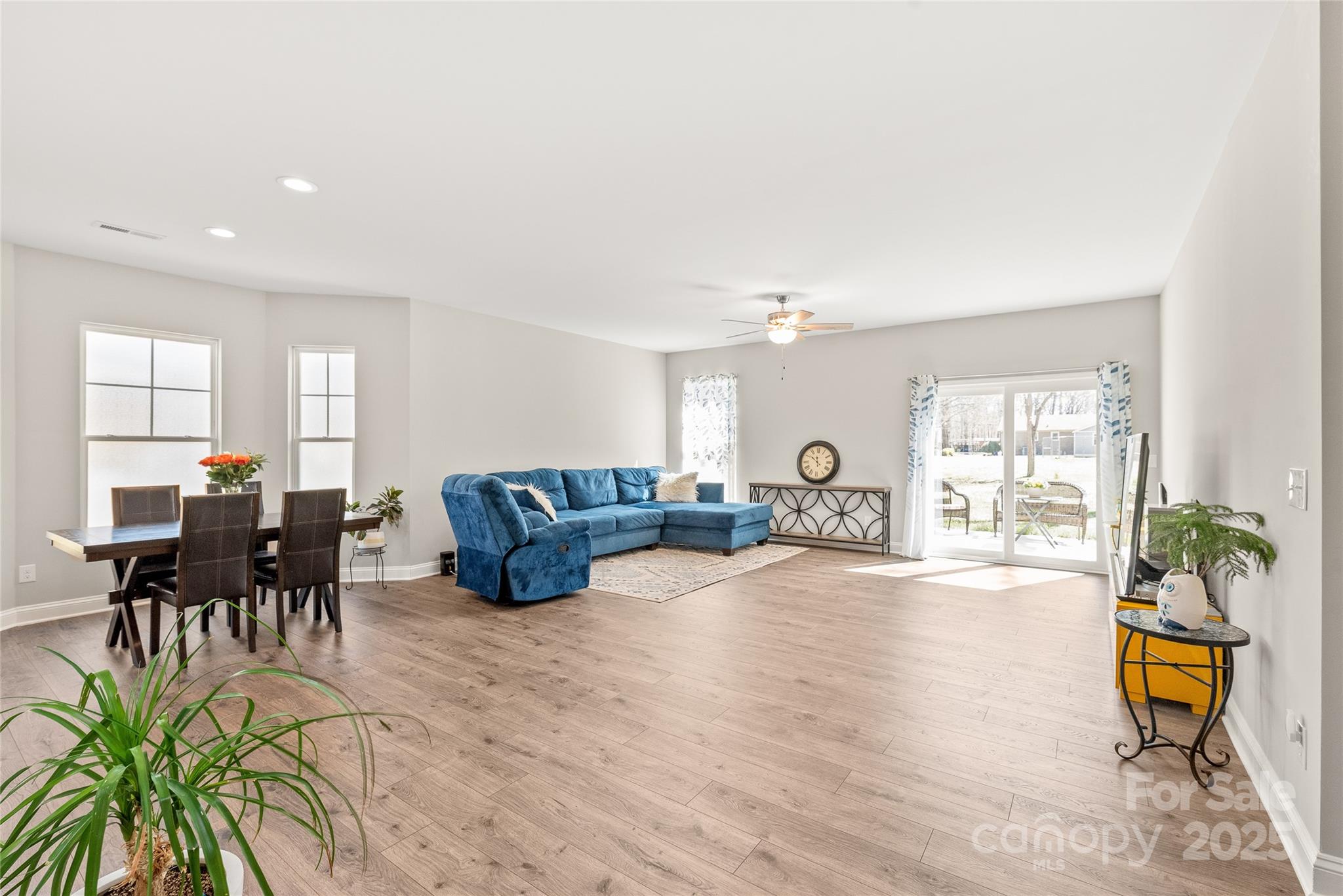 2116 Wilson Avenue Monroe, NC 28110 - Photo 4 of 21 a living room with furniture and a window