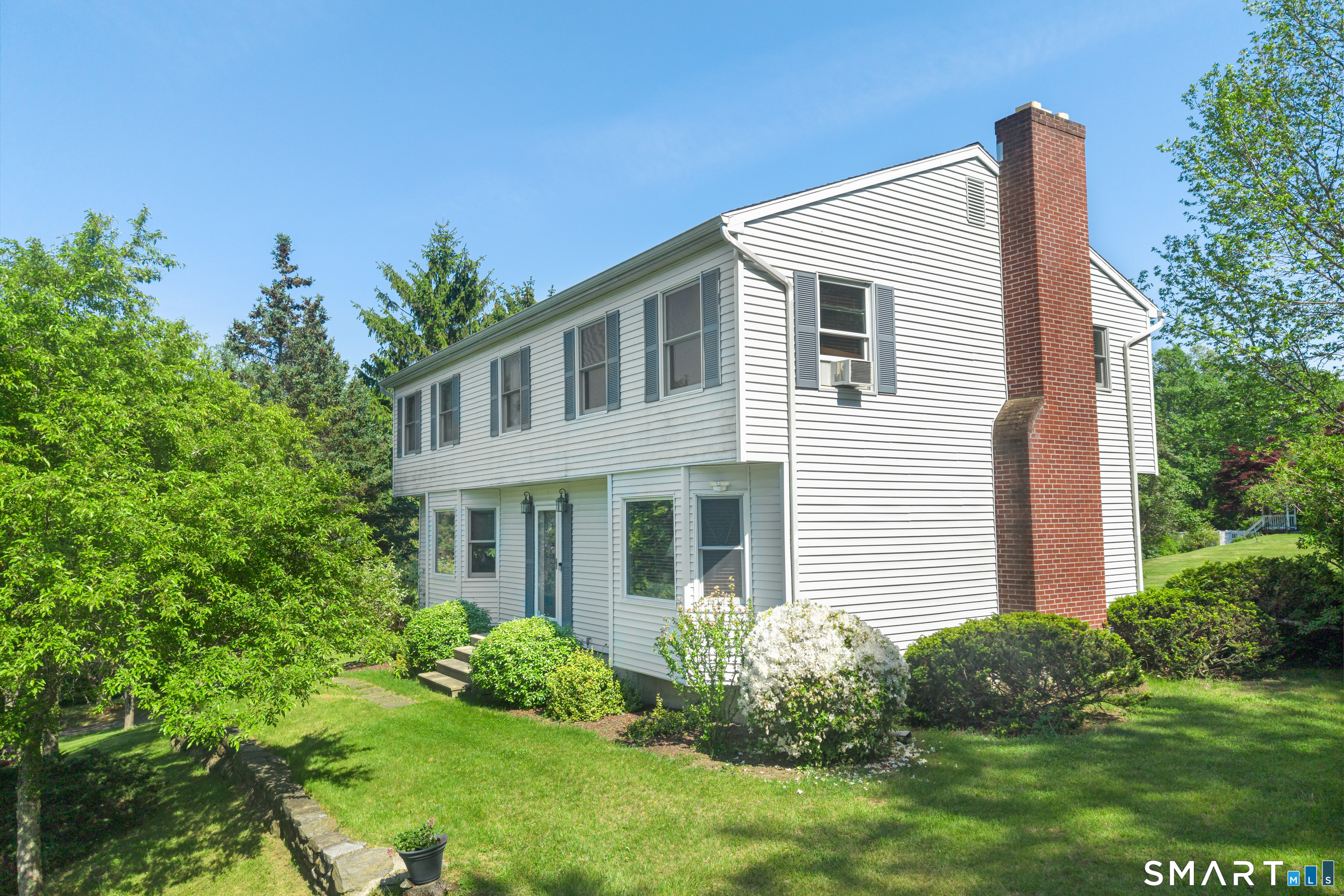 1 Red Barn Road Oxford, CT 06478 - Photo 23 of 40