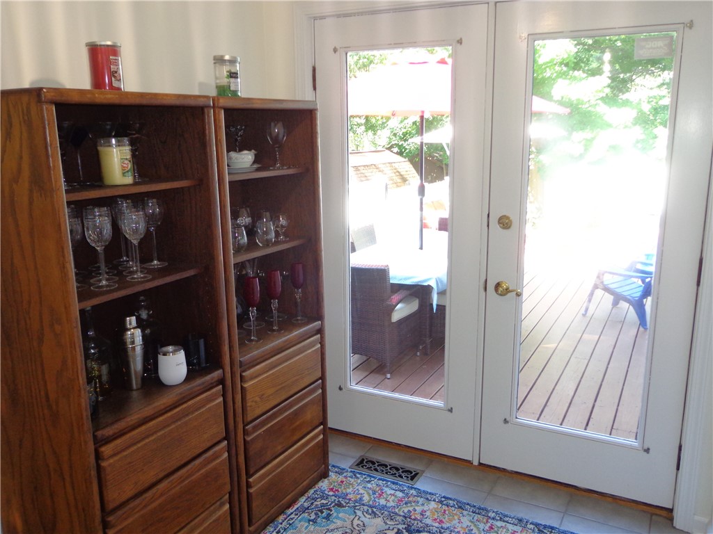 697 Ashdon Circle Webster, NY 14580 - Photo 17 of 42