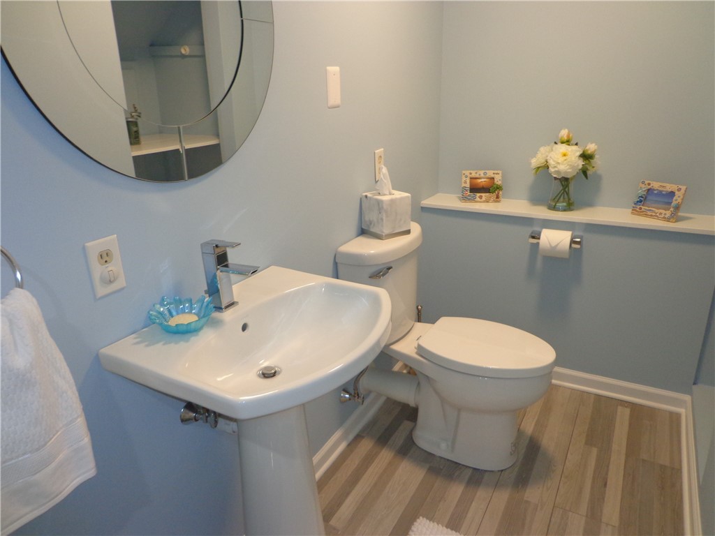 697 Ashdon Circle Webster, NY 14580 - Photo 23 of 42