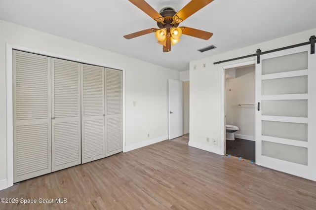 a bathroom with a toilet