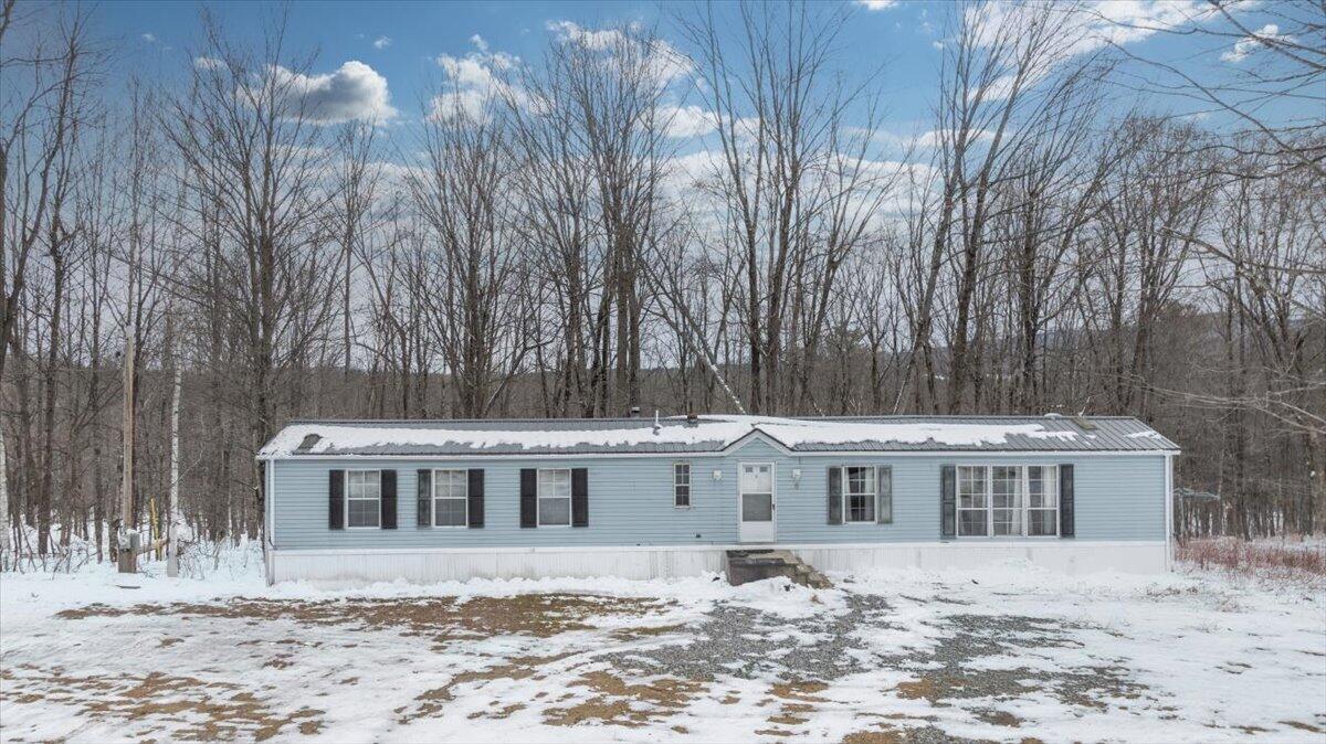 6 Chamberlain Road West Paris, ME 04289 - Photo 1 of 26 6 Chamberlain Road