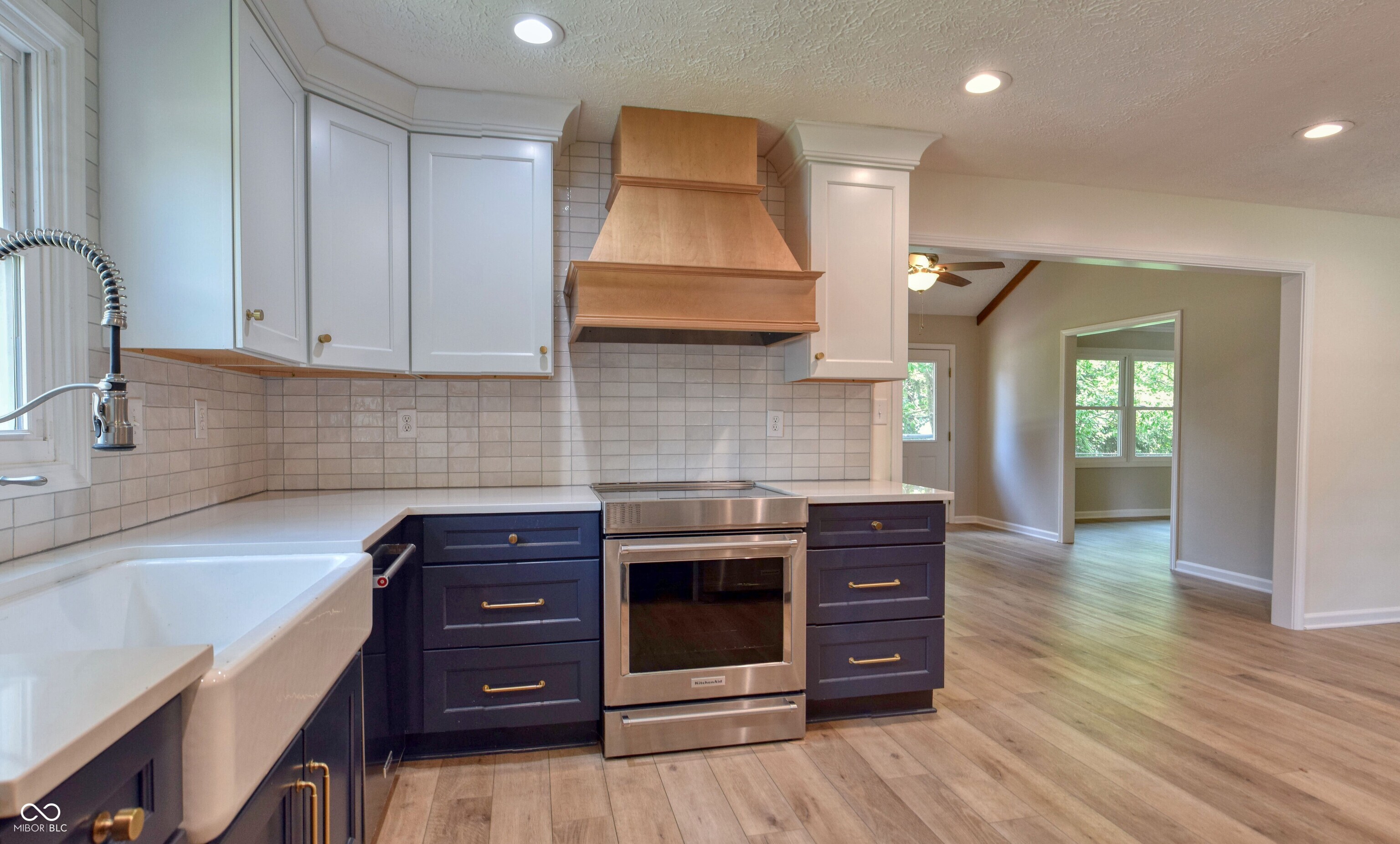 4667 Wembly Lane Carmel, IN 46033 - Photo 11 of 35