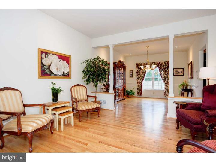 3993 Autumn Ridge Road Bethlehem, PA 18017 - Photo 5 of 13 Living Room