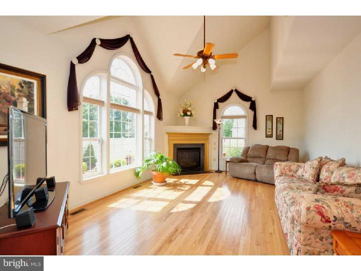 3993 Autumn Ridge Road Bethlehem, PA 18017 - Photo 8 of 13 Family Room