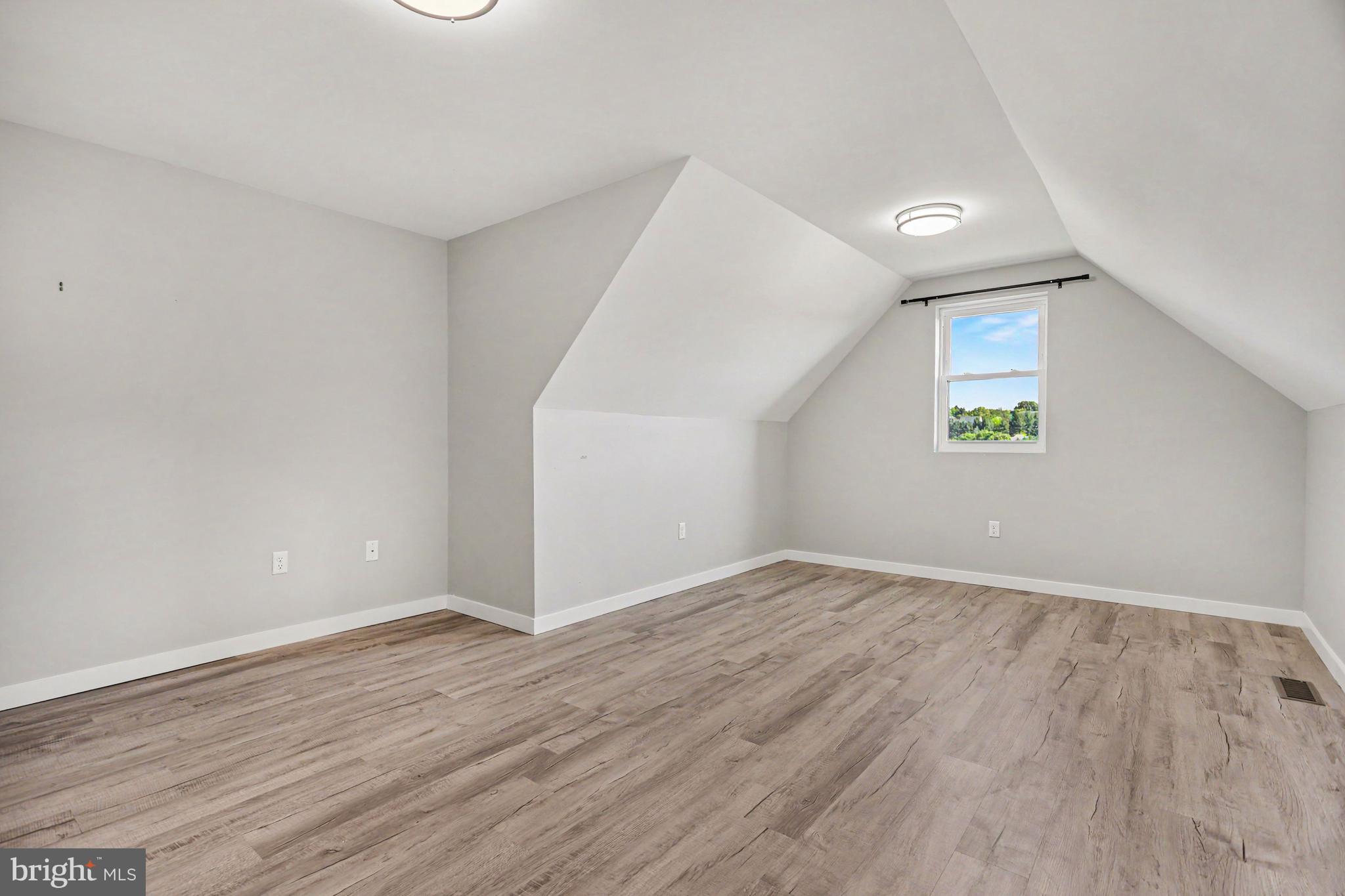 2808 Spring Valley Road Lancaster, PA 17601 - Photo 15 of 48