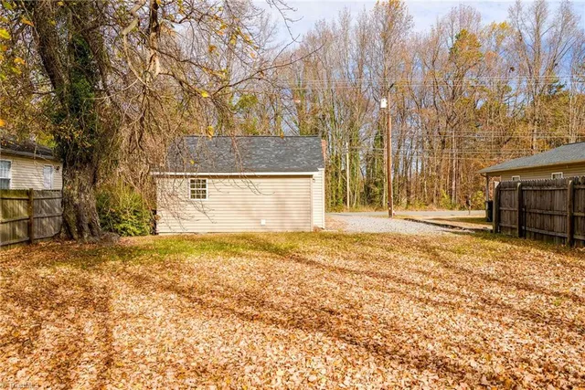 $179,900 | 6012 Ball Park Road, Thomasville, NC 27360