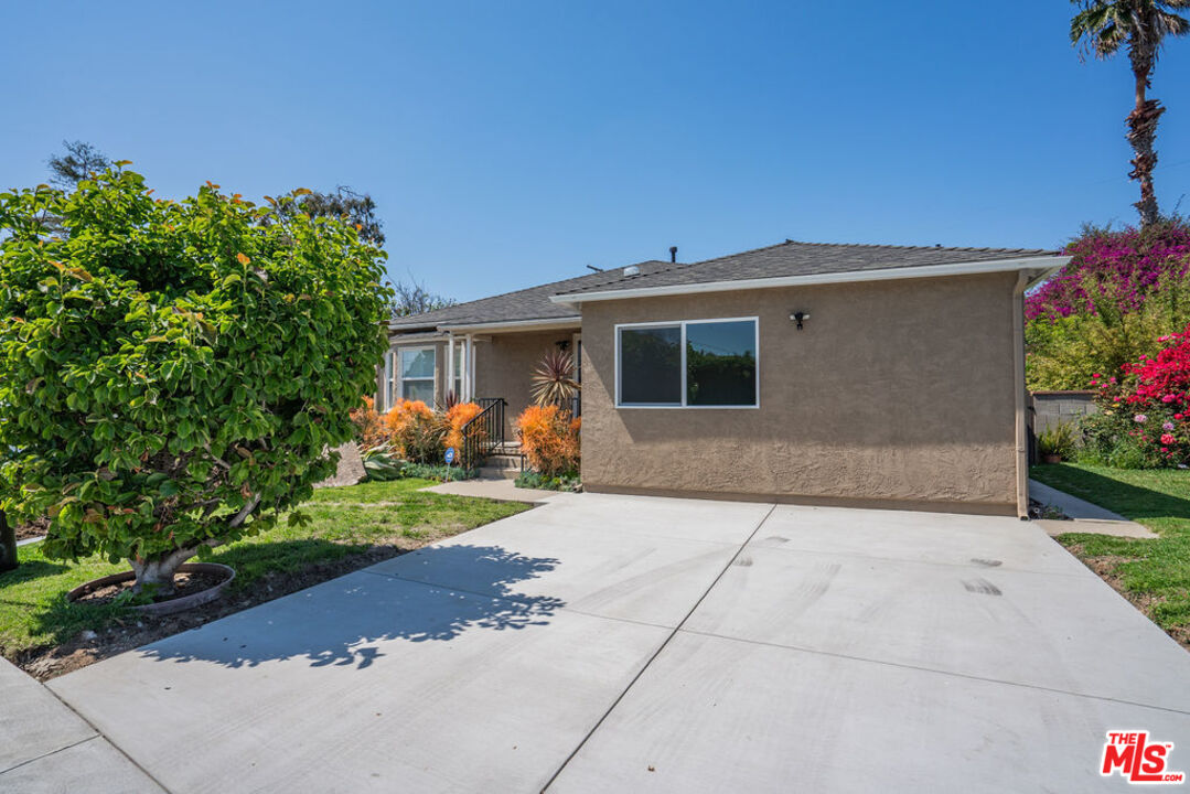 5343 Blanco Way Culver City, CA 90230 - Photo 2 of 28