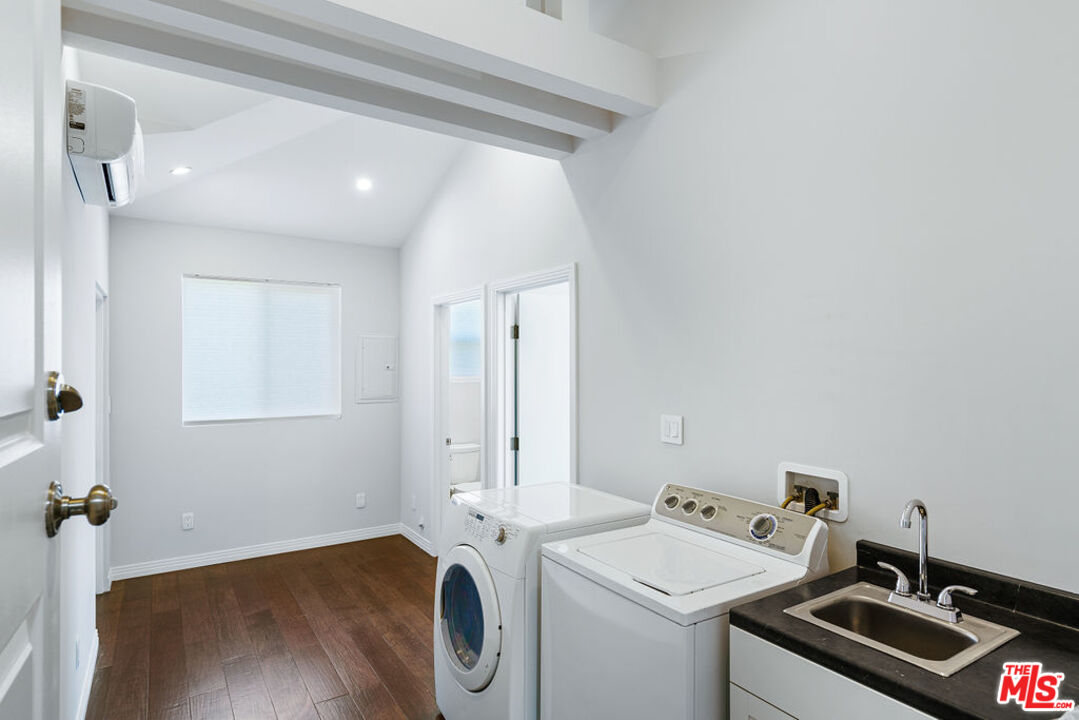 5343 Blanco Way Culver City, CA 90230 - Photo 27 of 28