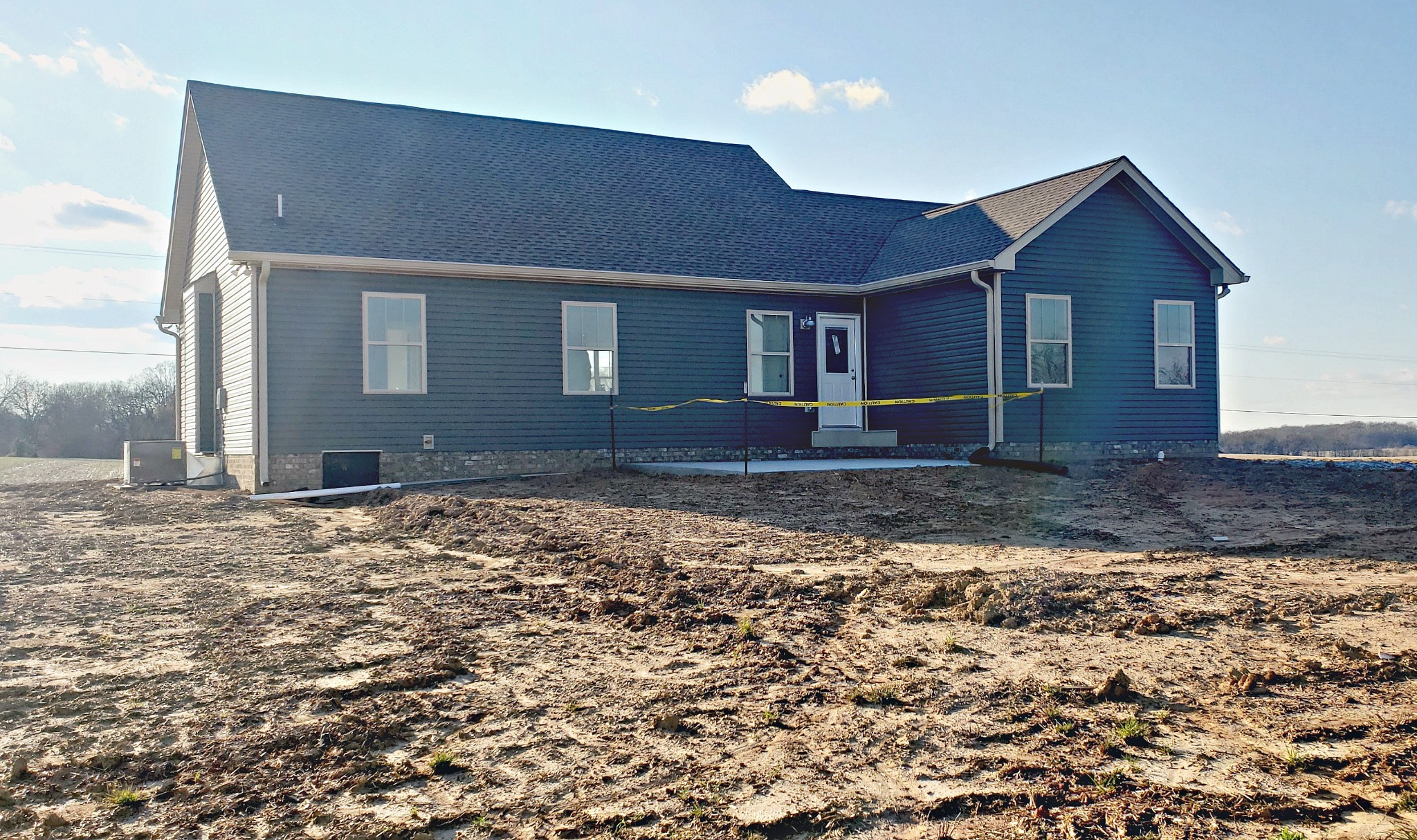 4112 Dot Road Springfield, TN 37172 - Photo 3 of 15 a front view of a house with a yard