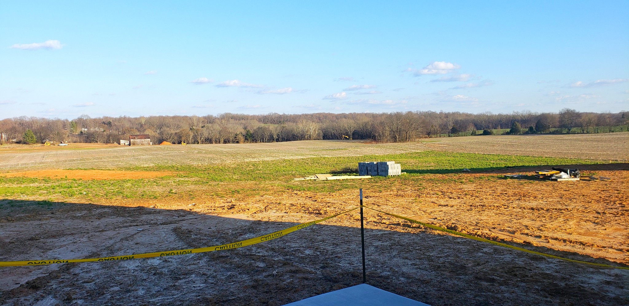4112 Dot Road Springfield, TN 37172 - Photo 4 of 15 a view of an ocean and beach