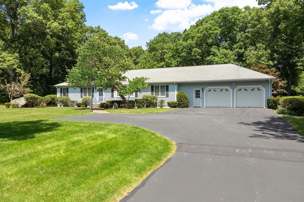 65 Blithewood Avenue Worcester, MA 01604 - Photo 2 of 42