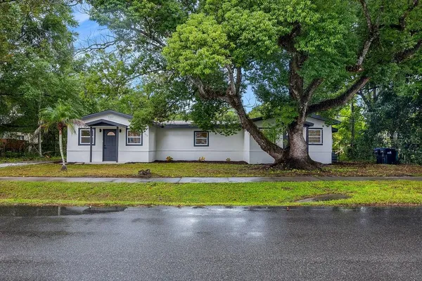 $499,900 | 842 Dennis Avenue, Orlando, FL 32807