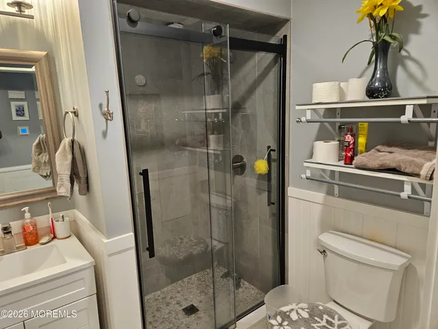 $549,000 | 918 Raleigh Drive, Toms River, NJ 08753