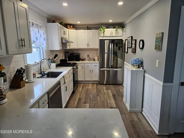 $549,000 | 918 Raleigh Drive, Toms River, NJ 08753