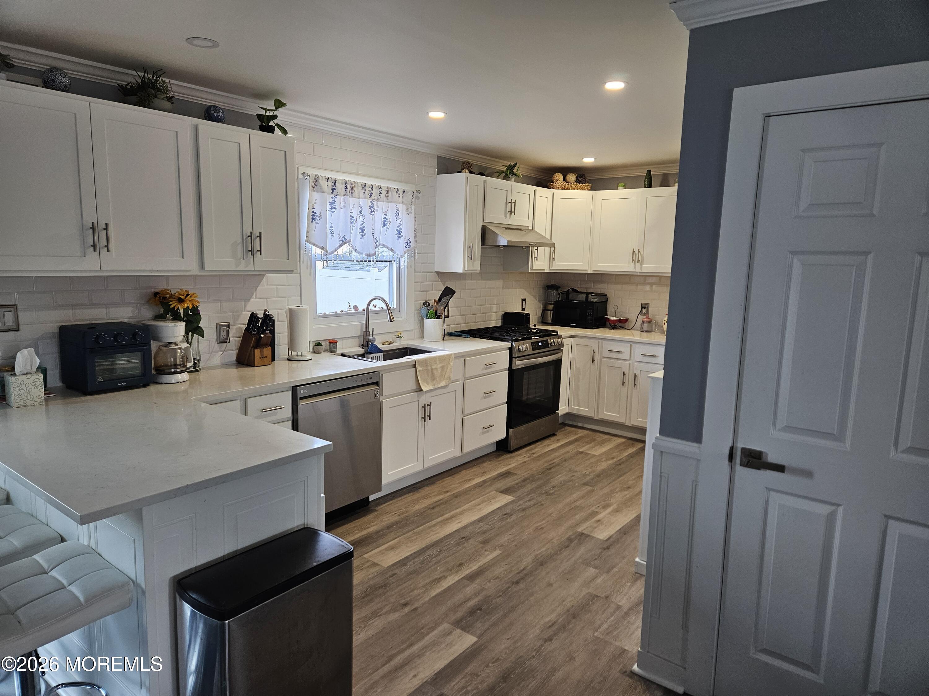 918 Raleigh Drive Toms River, NJ 08753 - Photo 3 of 22 20260124_095324