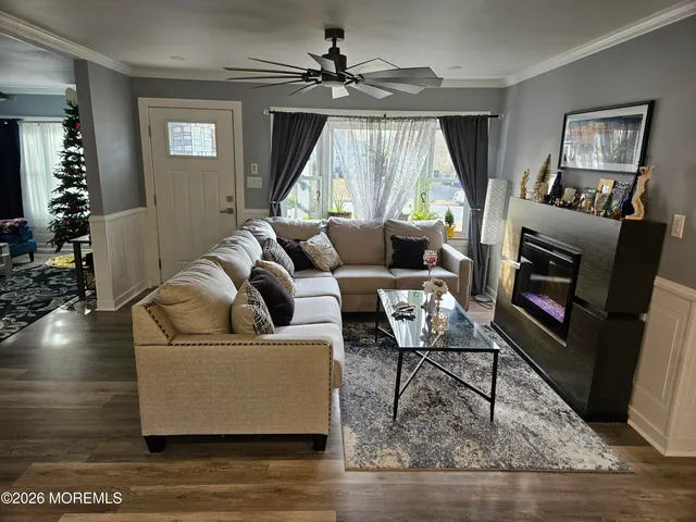 $549,000 | 918 Raleigh Drive, Toms River, NJ 08753