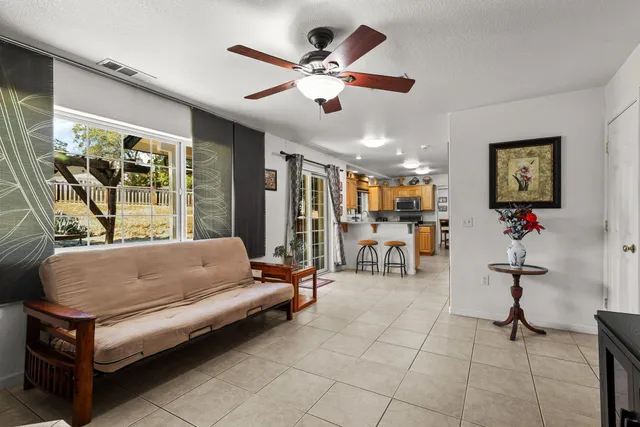 $685,000 | 21080 Joanna Way, Redding, CA 96003