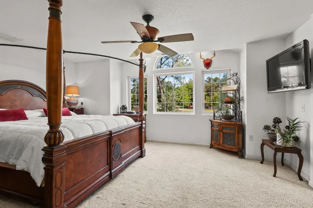 $685,000 | 21080 Joanna Way, Redding, CA 96003