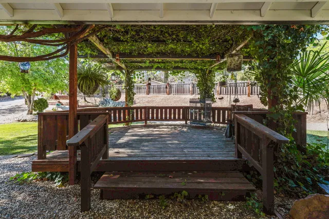 $685,000 | 21080 Joanna Way, Redding, CA 96003