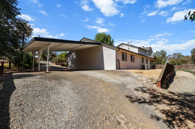 $685,000 | 21080 Joanna Way, Redding, CA 96003