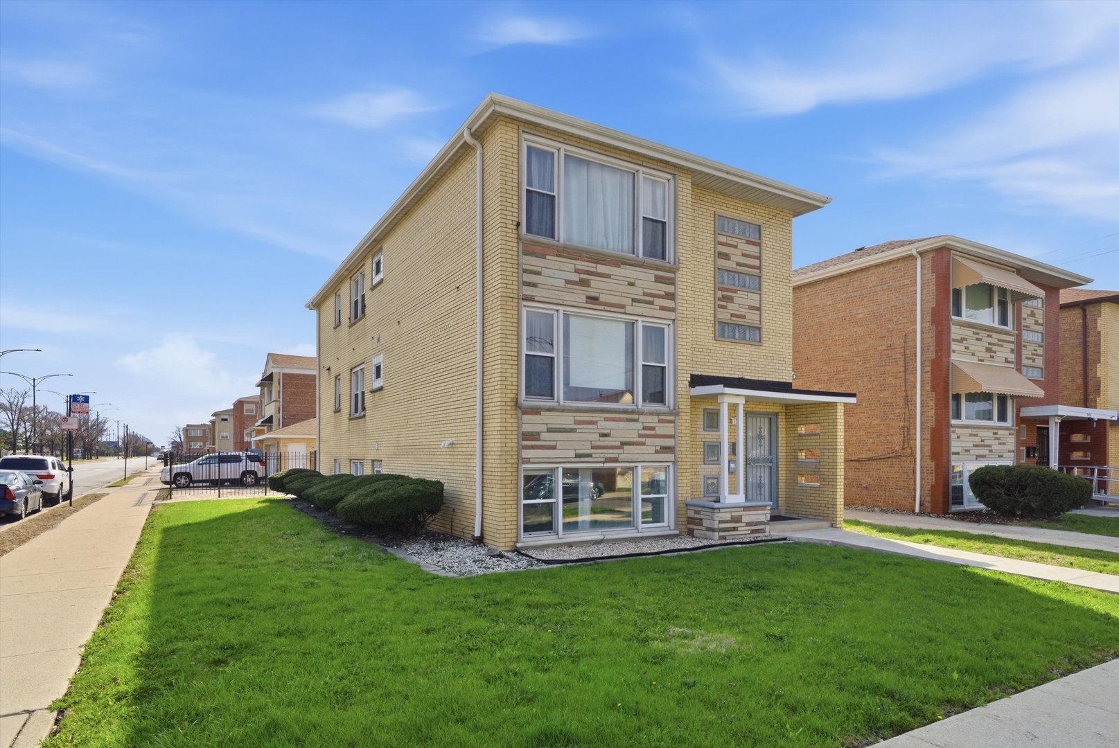 7901 South Whipple Street Chicago, IL 60652 - Photo 3 of 17