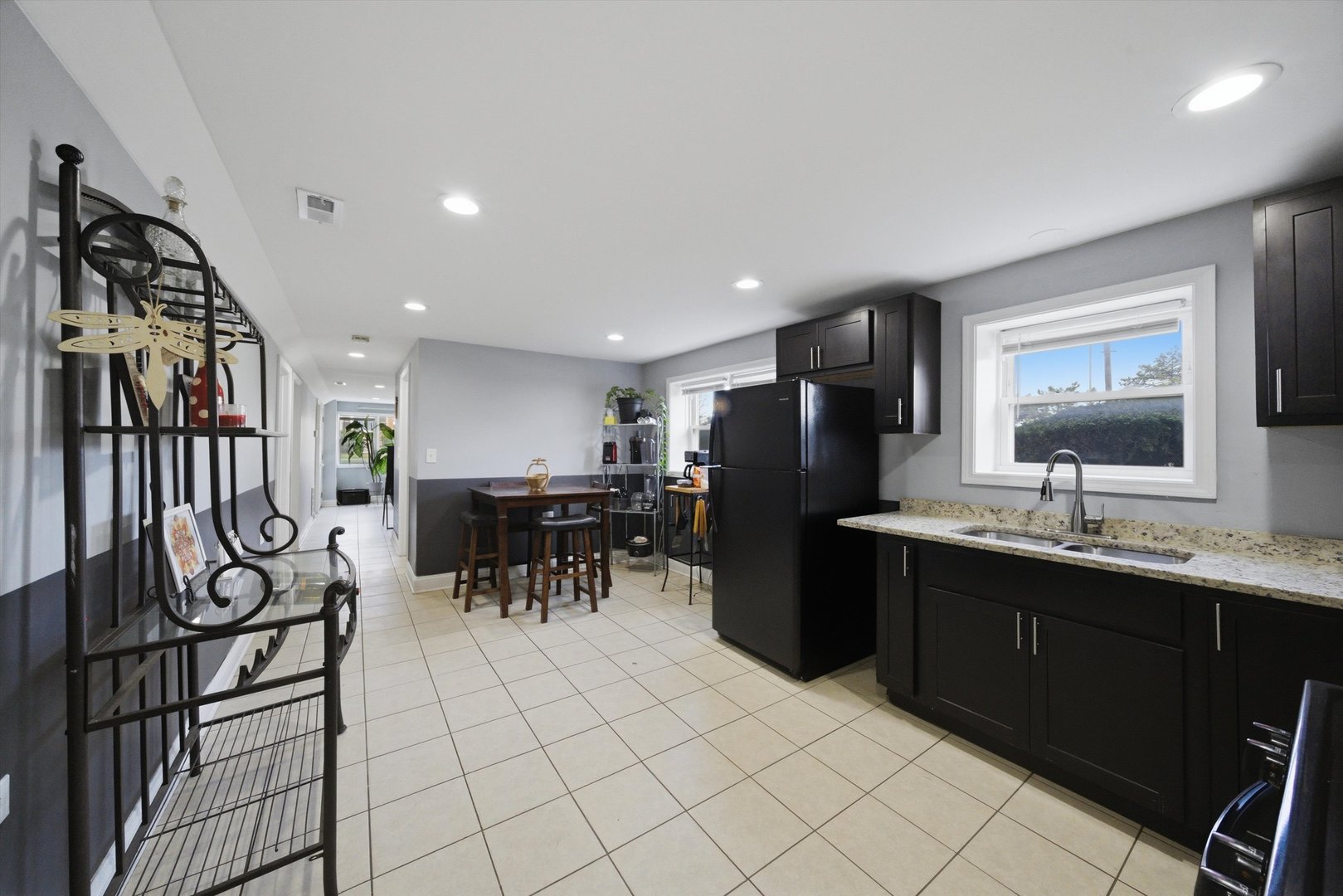 7901 South Whipple Street Chicago, IL 60652 - Photo 6 of 17