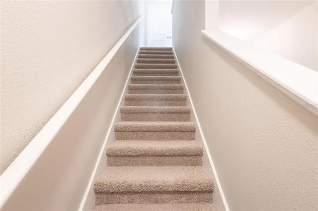 $2,100 | 8954 Indigo Trail Loop, Riverview, FL 33578