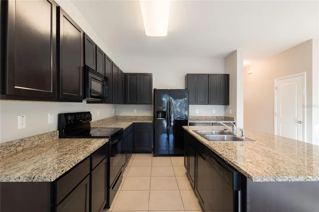 $2,100 | 8954 Indigo Trail Loop, Riverview, FL 33578