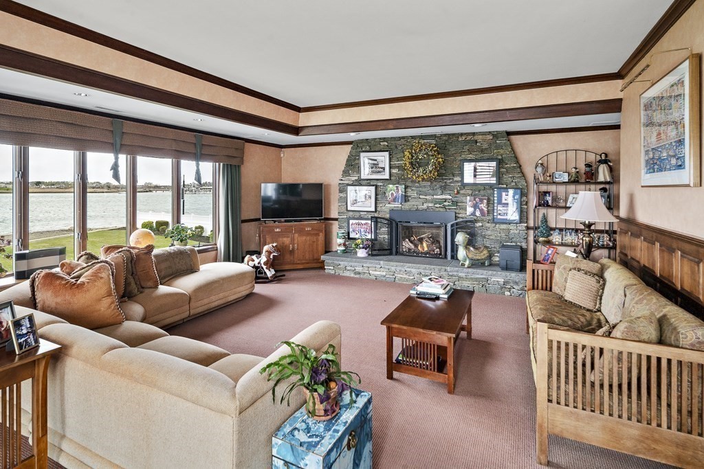 81 Court Road Winthrop, MA 02152 - Photo 15 of 42