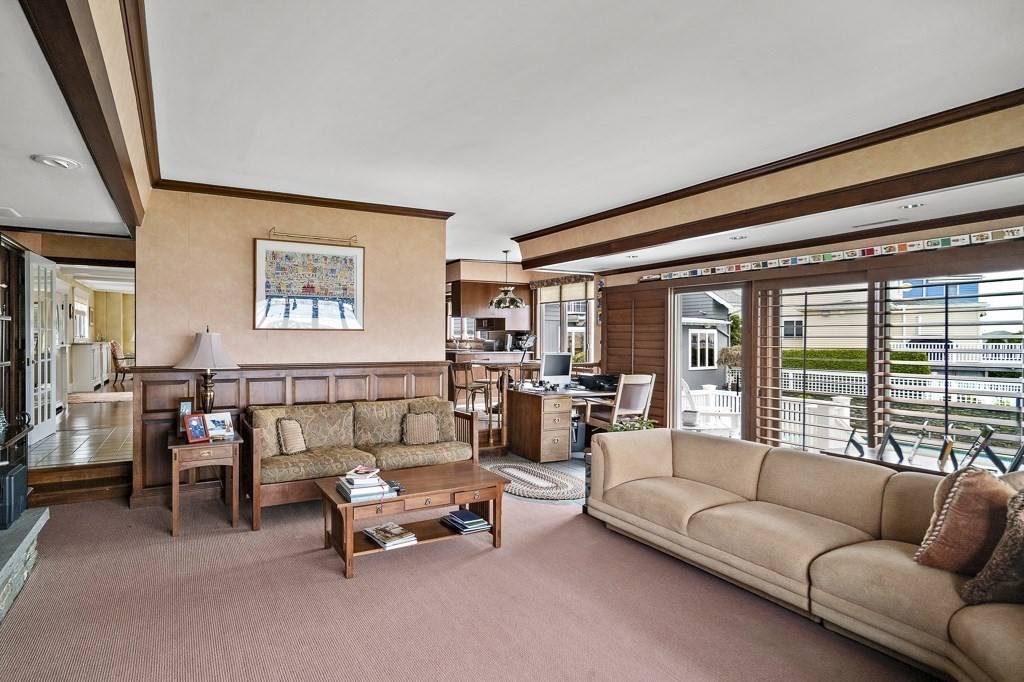 81 Court Road Winthrop, MA 02152 - Photo 17 of 42