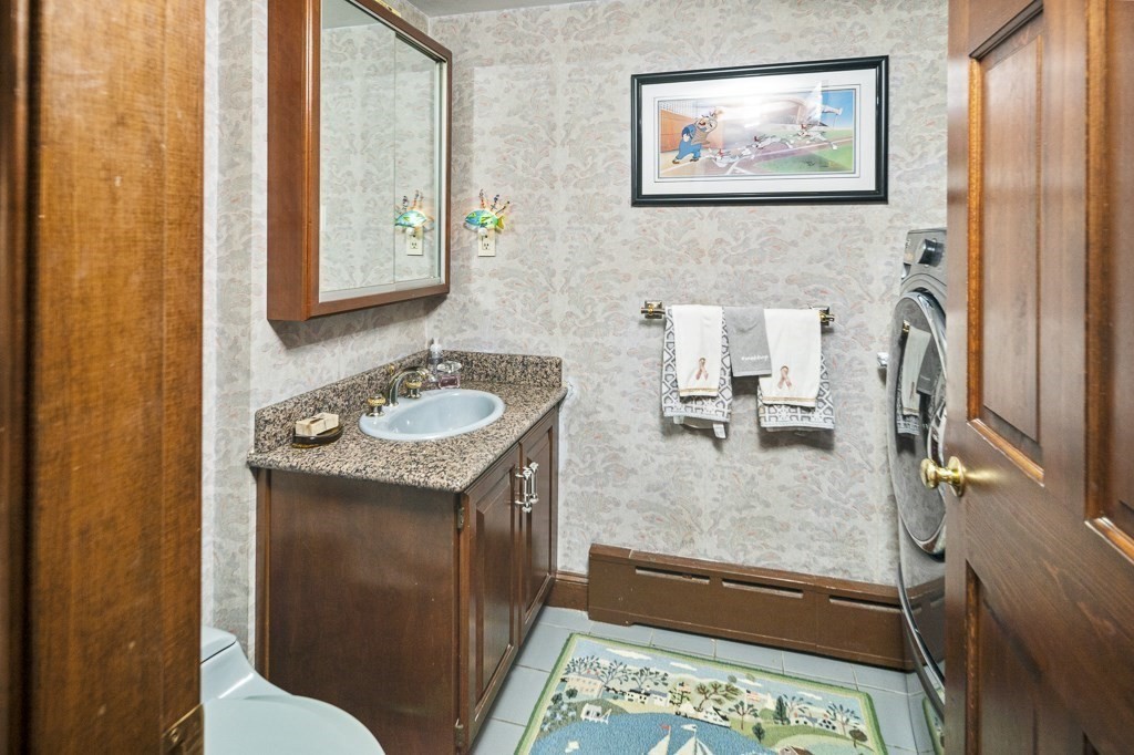 81 Court Road Winthrop, MA 02152 - Photo 18 of 42