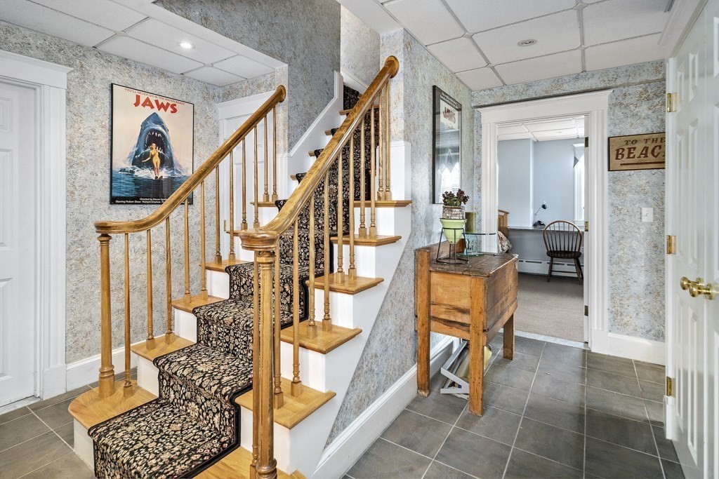 81 Court Road Winthrop, MA 02152 - Photo 23 of 42