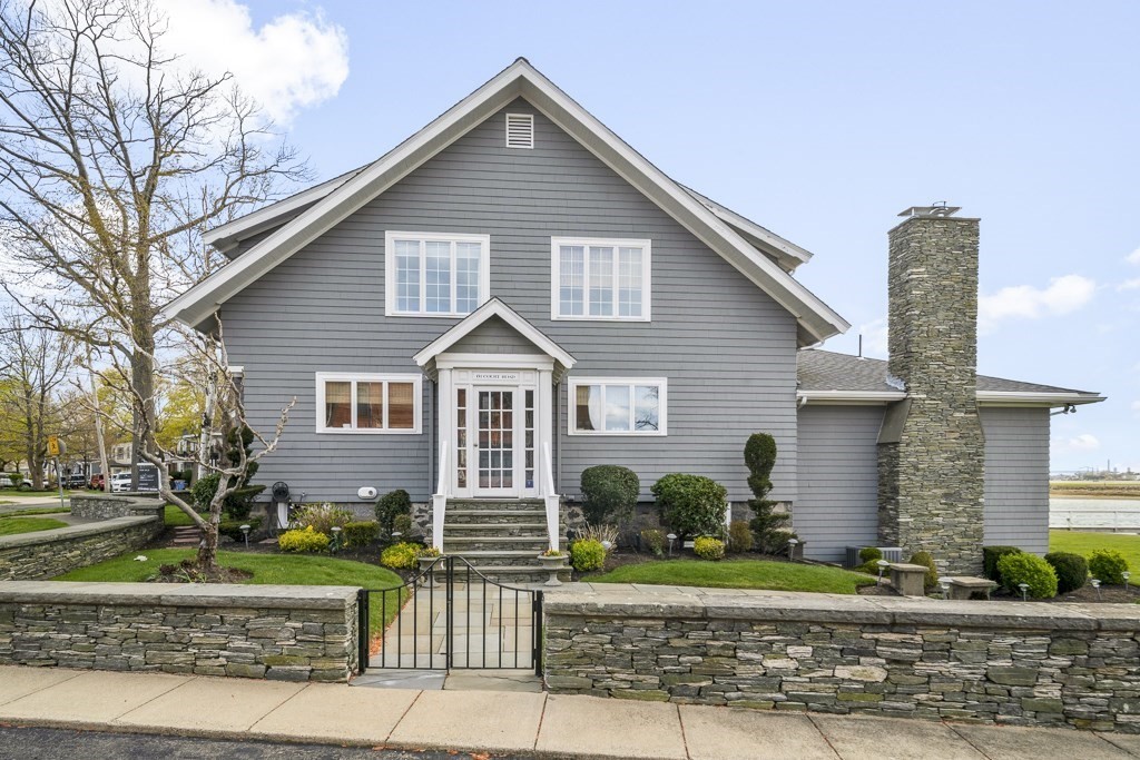 81 Court Road Winthrop, MA 02152 - Photo 3 of 42