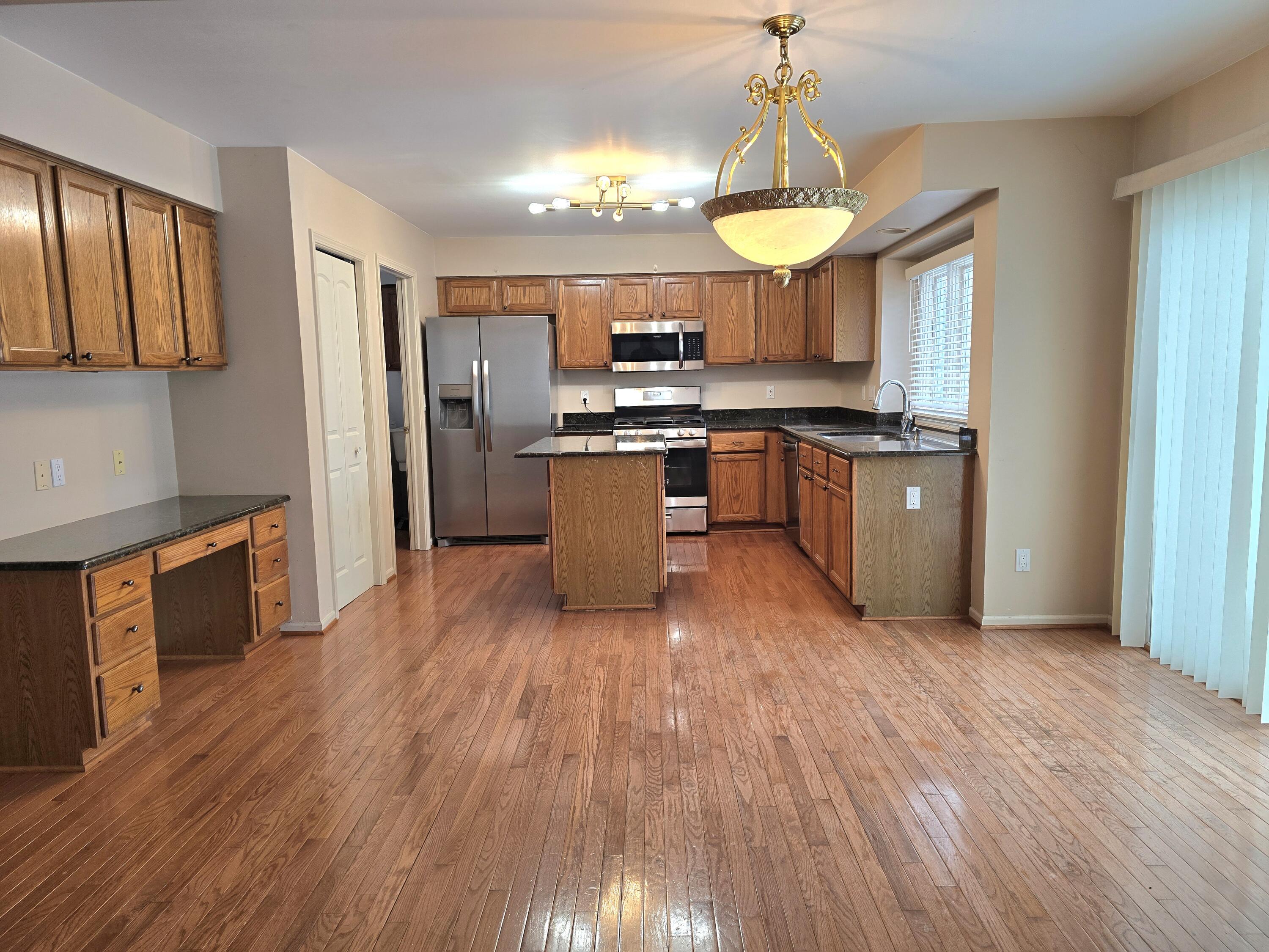 47498 Fox Run Drive Canton, MI 48187 - Photo 8 of 26 1000017338