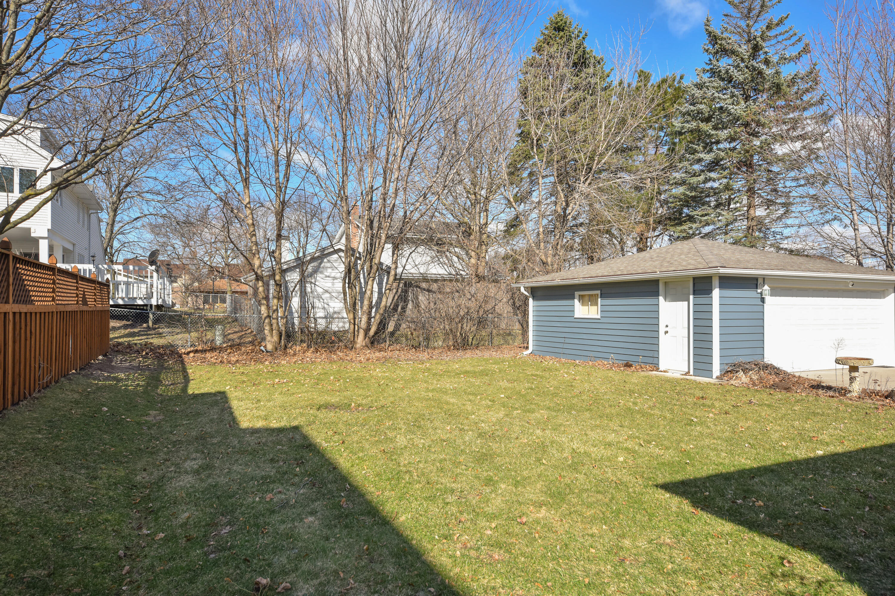 5669 South 24th Street Milwaukee, WI 53221 - Photo 32 of 33 Yard
