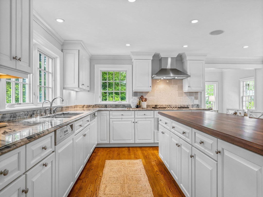 36 Old Farm Road Wellesley, MA 02481 - Photo 15 of 34