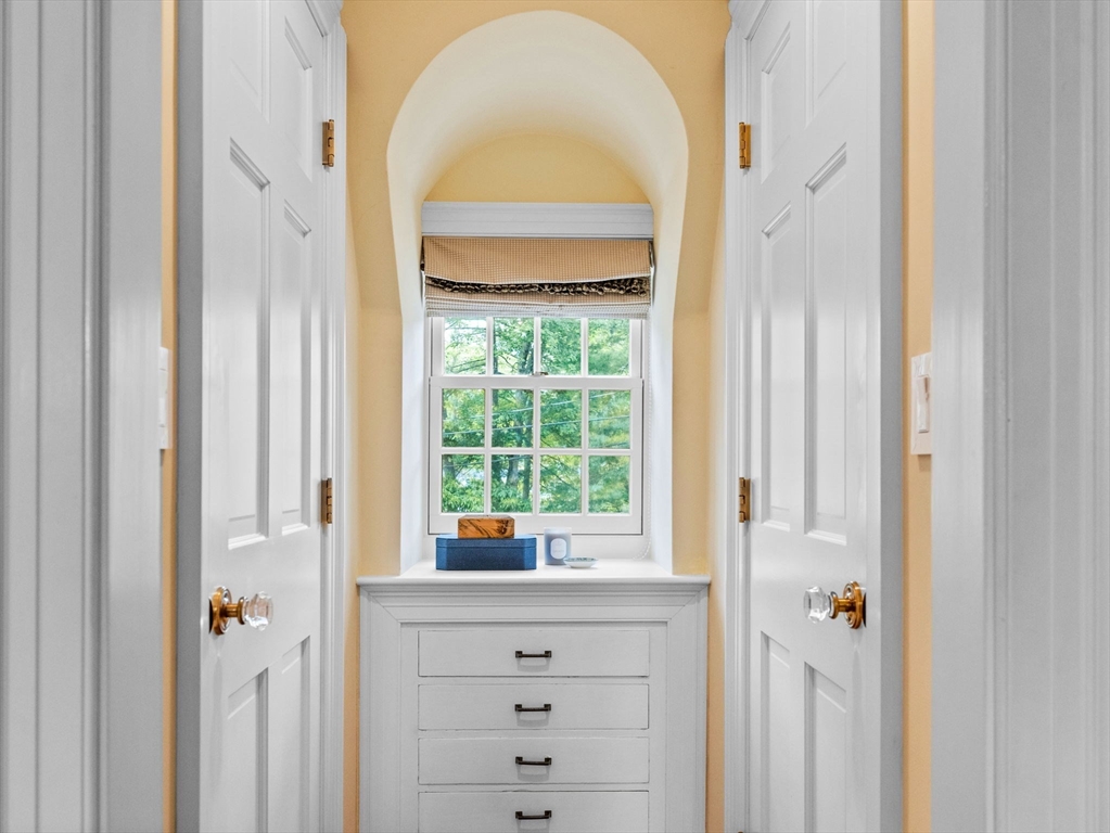 36 Old Farm Road Wellesley, MA 02481 - Photo 27 of 34