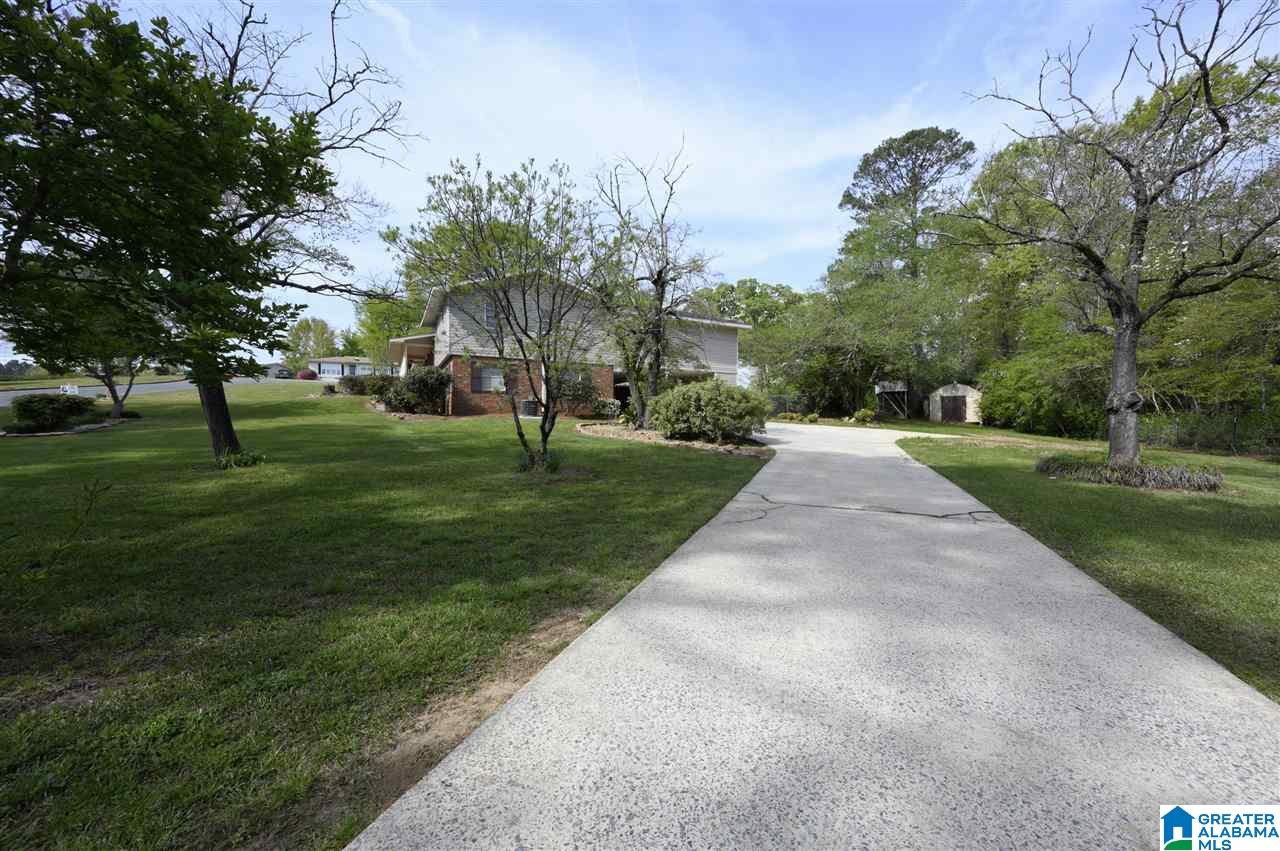 844 Cherokee Drive Sylacauga, AL 35150 - Photo 10 of 31