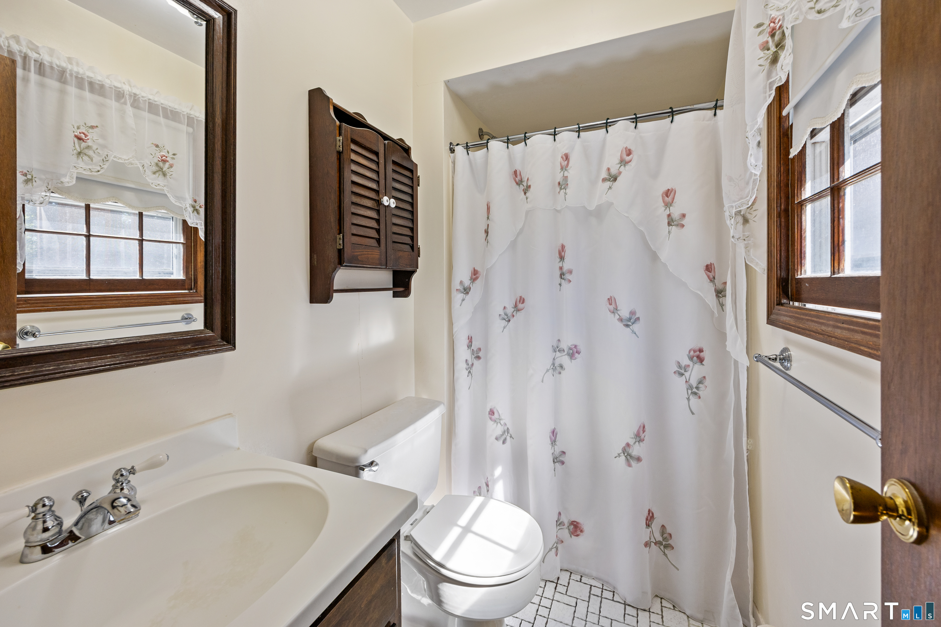 163 Sentinel Hill Road North Haven, CT 06473 - Photo 20 of 40