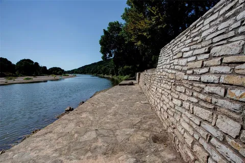 $1,972,960 | 4894 State Highway 144, Rainbow, TX 76077