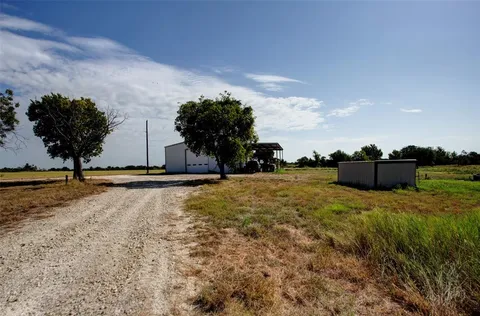 $1,972,960 | 4894 State Highway 144, Rainbow, TX 76077