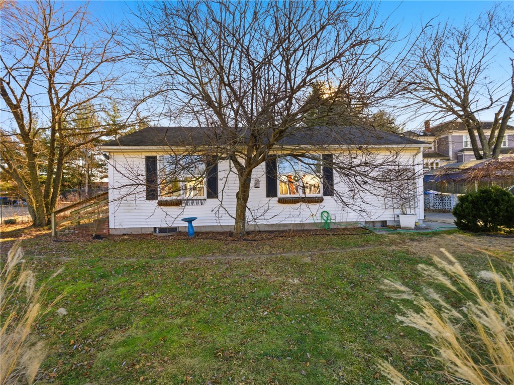 6 Seton Street Providence, RI 02909 - Photo 2 of 18